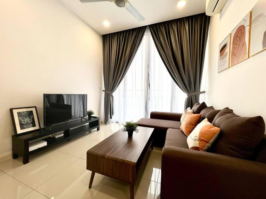 Walk To Legoland, D'Pristine Medini Apartment Nusajaya  Bagian luar foto