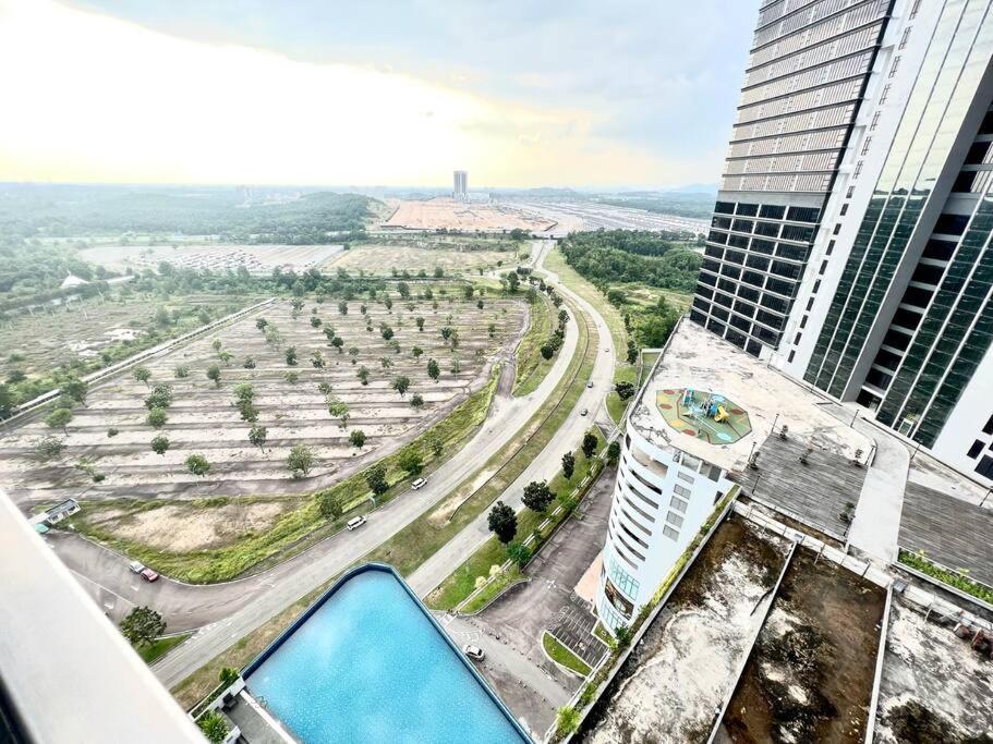Walk To Legoland, D'Pristine Medini Apartment Nusajaya  Bagian luar foto