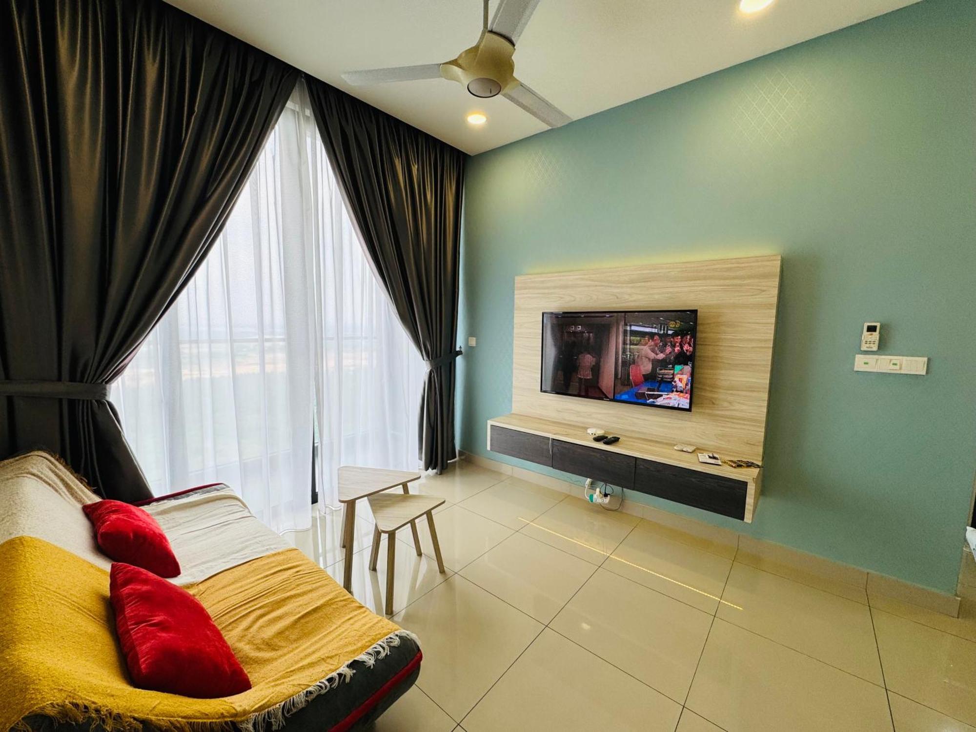 Walk To Legoland, D'Pristine Medini Apartment Nusajaya  Bagian luar foto