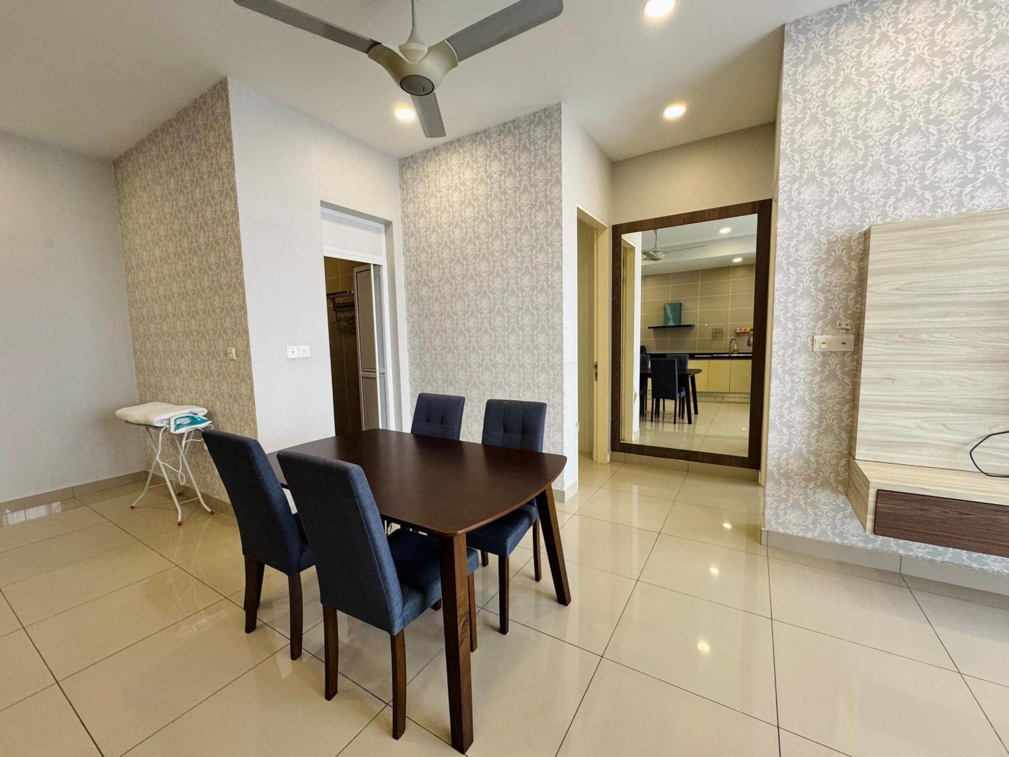 Walk To Legoland, D'Pristine Medini Apartment Nusajaya  Bagian luar foto